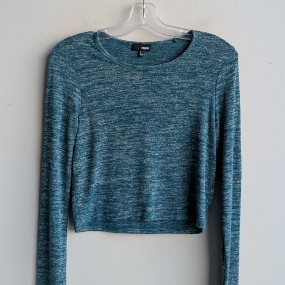 Aritzia Wilfred Long Sleeve Crop T-shirt
